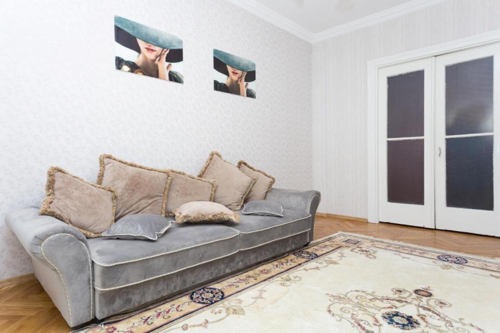 Apartment Lenina 3 Минск Екстериор снимка