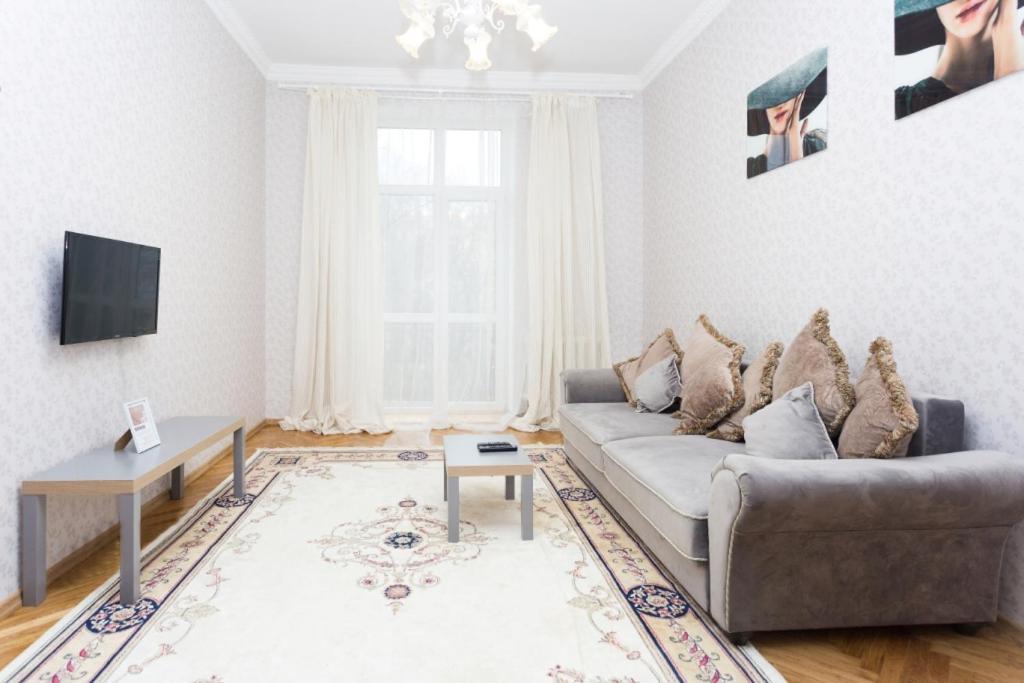 Apartment Lenina 3 Минск Екстериор снимка